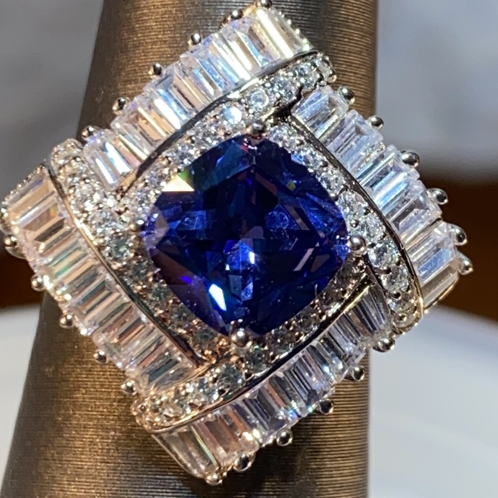 3.74ctw Tanzanite & White Diamond Simulants
